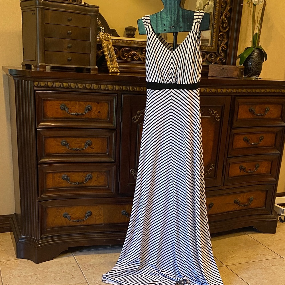 Milano Black and White Chevron Maxi Dress